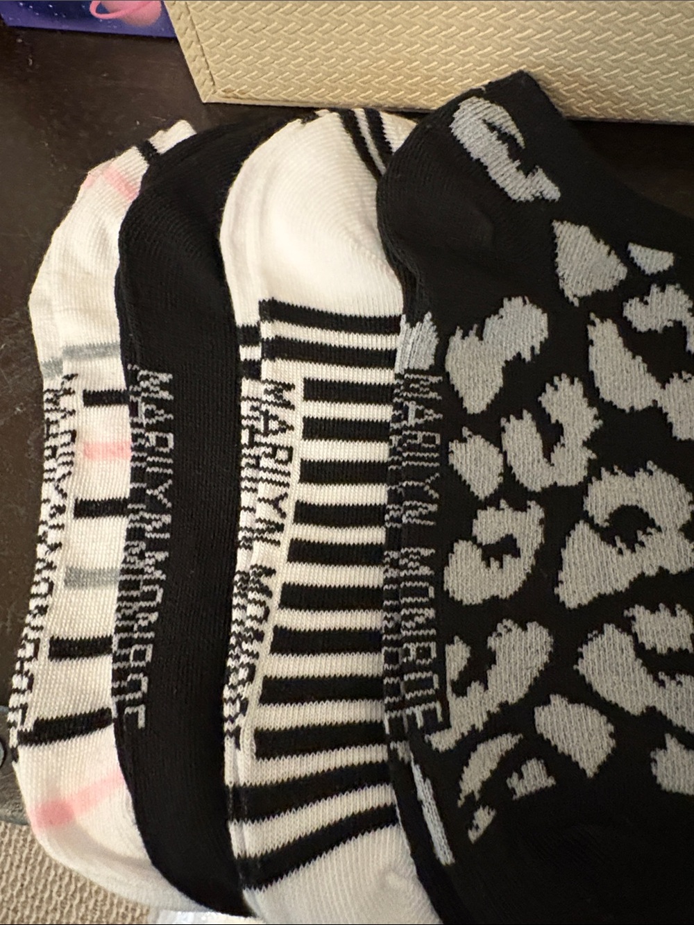 Marilyn Monroe 4 piece No show Socks Women’s Black & White Shoe Size 7-11